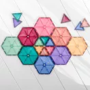 CONNETIX hatszögek és háromszögek mozaikmintában CONNETIX hatszögek és háromszögek mozaikmintában